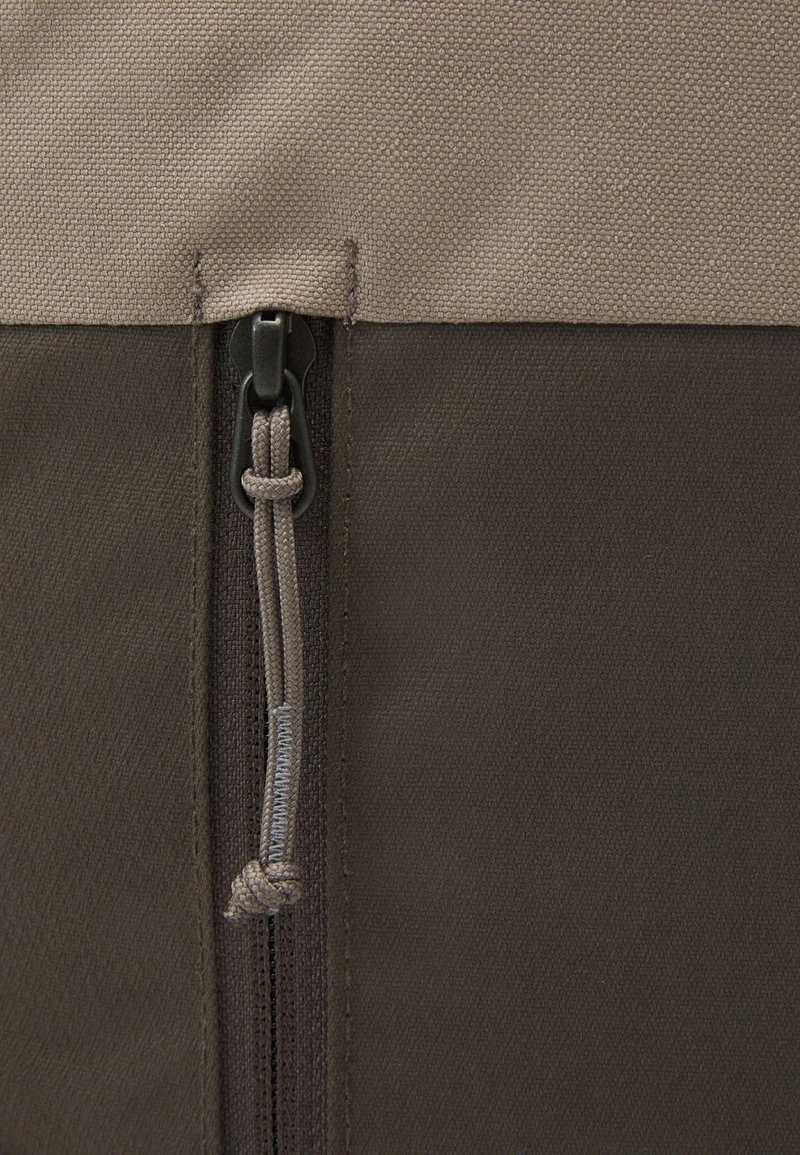 Deuter UP STOCKHOLM UNISEX - Tagesrucksack - Stone Pepper 5 Deuter UP STOCKHOLM UNISEX - Tagesrucksack - Stone Pepper – Bild 5